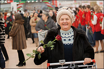 17 ноябрь 2016 г., Барнаул © Амител Вячеслав Мельников Как открывали "Ашан" в ТЦ "Галактика"