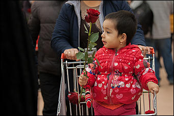 17 ноябрь 2016 г., Барнаул © Амител Вячеслав Мельников Как открывали "Ашан" в ТЦ "Галактика"