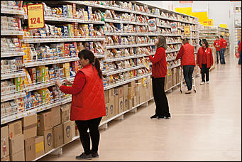 17 ноябрь 2016 г., Барнаул © Амител Вячеслав Мельников Как открывали "Ашан" в ТЦ "Галактика"