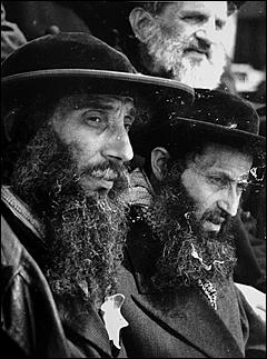 27 январь 2016 г., Барнаул   Кадры, запечатлевшие трагедию Освенцима