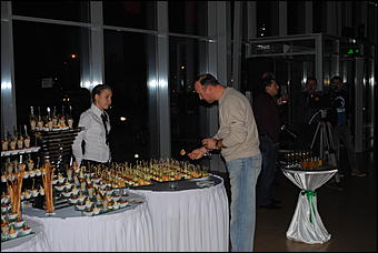    Салон «Автомагистраль» презентовал обновленный УАЗ «Патриот» и вручил ключи первым  покупателям