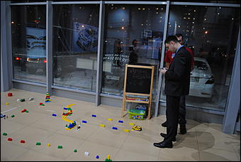    Салон «Автомагистраль» презентовал обновленный УАЗ «Патриот» и вручил ключи первым  покупателям