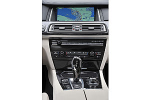   BMW Group Россия - новый BMW 7 серии