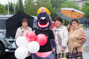   C Днем города поздравил бийчан Автоцентр АНТ