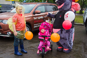   C Днем города поздравил бийчан Автоцентр АНТ