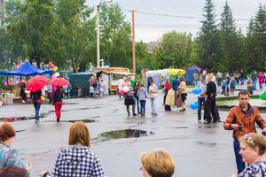  C Днем города поздравил бийчан Автоцентр АНТ