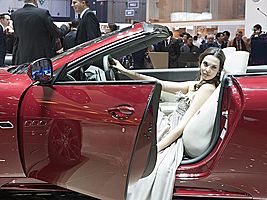   Девушки с Женевского автосалона 2011