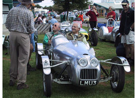   Автомобилю-цветку 60 лет (Lotus) 