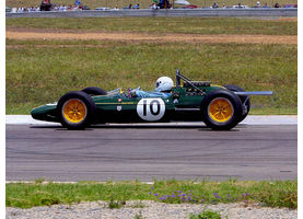   Автомобилю-цветку 60 лет (Lotus) 