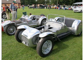   Автомобилю-цветку 60 лет (Lotus) 