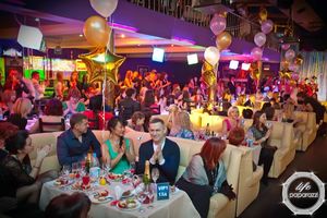   Автосалон Mitsubishi Автоцентра АНТ поздравил сеть фитнес-клубов Сафари с днем рождения!