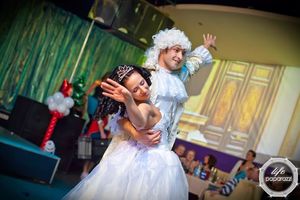   Автосалон Mitsubishi Автоцентра АНТ поздравил сеть фитнес-клубов Сафари с днем рождения!