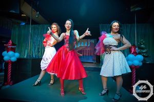   Автосалон Mitsubishi Автоцентра АНТ поздравил сеть фитнес-клубов Сафари с днем рождения!