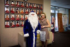   Автоцентр АНТ - Hyundai поздравил своих партнеров и друзей с Новым годом!