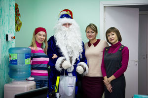   Автоцентр АНТ - Hyundai поздравил своих партнеров и друзей с Новым годом!