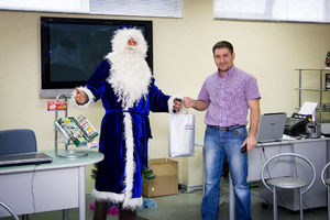   Автоцентр АНТ - Hyundai поздравил своих партнеров и друзей с Новым годом!