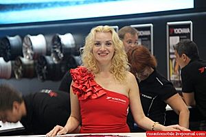   Самые красивые девушки автошоу в Москве