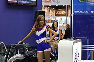   Самые красивые девушки автошоу в Москве