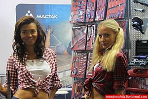   Самые красивые девушки автошоу в Москве