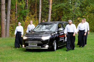   Автоцентр АНТ собирает друзей!