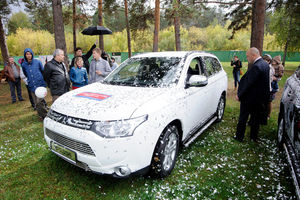   Автоцентр АНТ собирает друзей!