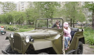   Автомотовыставка в День защиты детей. 
01.06.13г.