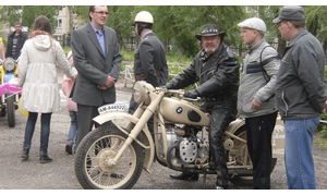   Автомотовыставка в День защиты детей. 
01.06.13г.