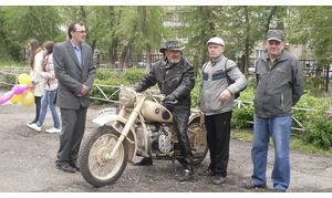   Автомотовыставка в День защиты детей. 
01.06.13г.