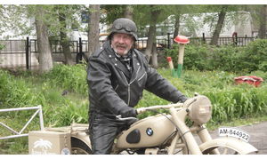   Автомотовыставка в День защиты детей. 
01.06.13г.