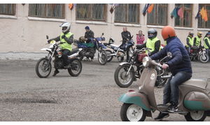   Автомотовыставка в День защиты детей. 
01.06.13г.