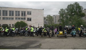   Автомотовыставка в День защиты детей. 
01.06.13г.