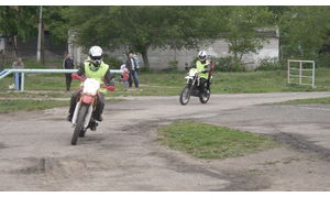   Автомотовыставка в День защиты детей. 
01.06.13г.