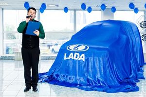   Презентация универсала «LADA Largus» в автоцентре Алтай-Лада, 30.06.2012 г.   