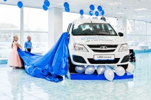   Презентация универсала «LADA Largus» в автоцентре Алтай-Лада, 30.06.2012 г.   