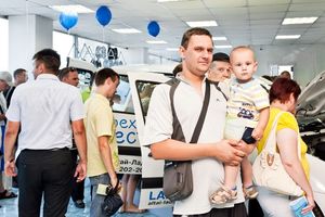   Презентация универсала «LADA Largus» в автоцентре Алтай-Лада, 30.06.2012 г.   