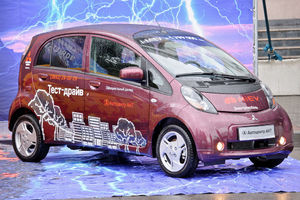   Автоцентр АНТ поздравил жителей с Днем города!