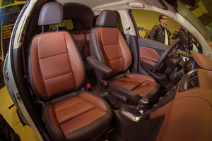   15 марта 2013г состоялась большая премьера в автосалоне «Барнаул-Моторс»!