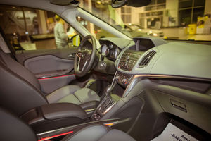   15 марта 2013г состоялась большая премьера в автосалоне «Барнаул-Моторс»!