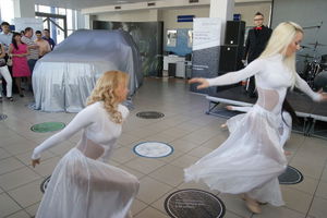     Презентация  нового поколения  премиального кроссовера Mercedes-Benz M-Класса, 31 мая дилерский центр Mercedes-Benz в Барнауле а автосалоне «ПМ-Авто» 
