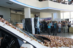     Презентация  нового поколения  премиального кроссовера Mercedes-Benz M-Класса, 31 мая дилерский центр Mercedes-Benz в Барнауле а автосалоне «ПМ-Авто» 
