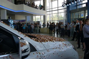     Презентация  нового поколения  премиального кроссовера Mercedes-Benz M-Класса, 31 мая дилерский центр Mercedes-Benz в Барнауле а автосалоне «ПМ-Авто» 
