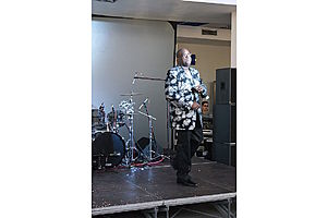     Презентация  нового поколения  премиального кроссовера Mercedes-Benz M-Класса, 31 мая дилерский центр Mercedes-Benz в Барнауле а автосалоне «ПМ-Авто» 
