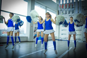   НОВЫЙ BMW 3 СЕРИИ. Автосалон "Дикси", официальный дилер BMW представил новое поколение победителей.