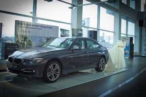   НОВЫЙ BMW 3 СЕРИИ. Автосалон "Дикси", официальный дилер BMW представил новое поколение победителей.