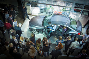   НОВЫЙ BMW 3 СЕРИИ. Автосалон "Дикси", официальный дилер BMW представил новое поколение победителей.