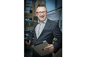   НОВЫЙ BMW 3 СЕРИИ. Автосалон "Дикси", официальный дилер BMW представил новое поколение победителей.