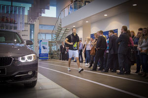   НОВЫЙ BMW 3 СЕРИИ. Автосалон "Дикси", официальный дилер BMW представил новое поколение победителей.