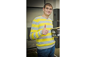   НОВЫЙ BMW 3 СЕРИИ. Автосалон "Дикси", официальный дилер BMW представил новое поколение победителей.