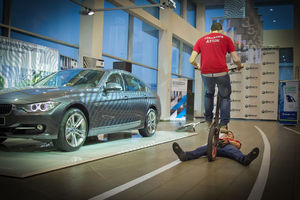   НОВЫЙ BMW 3 СЕРИИ. Автосалон "Дикси", официальный дилер BMW представил новое поколение победителей.