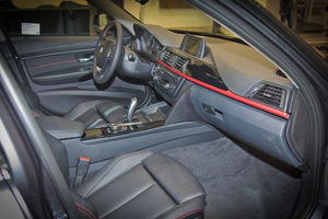   НОВЫЙ BMW 3 СЕРИИ. Автосалон "Дикси", официальный дилер BMW представил новое поколение победителей.